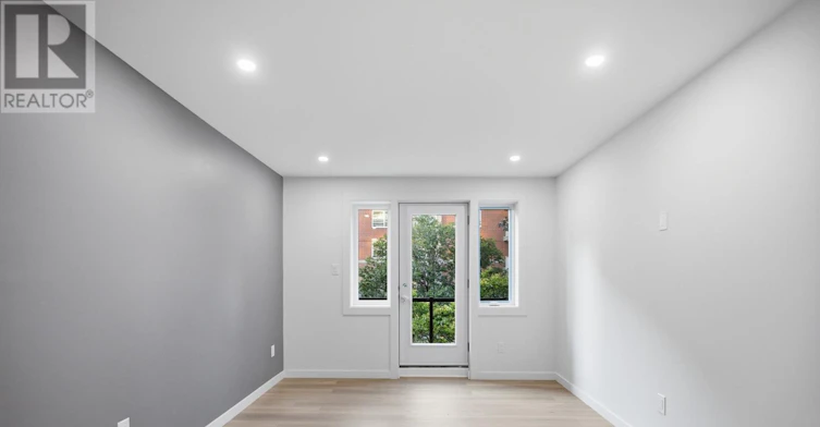 4-180 Clarence Street, Ottawa, ON, K1N 5P8 - 4