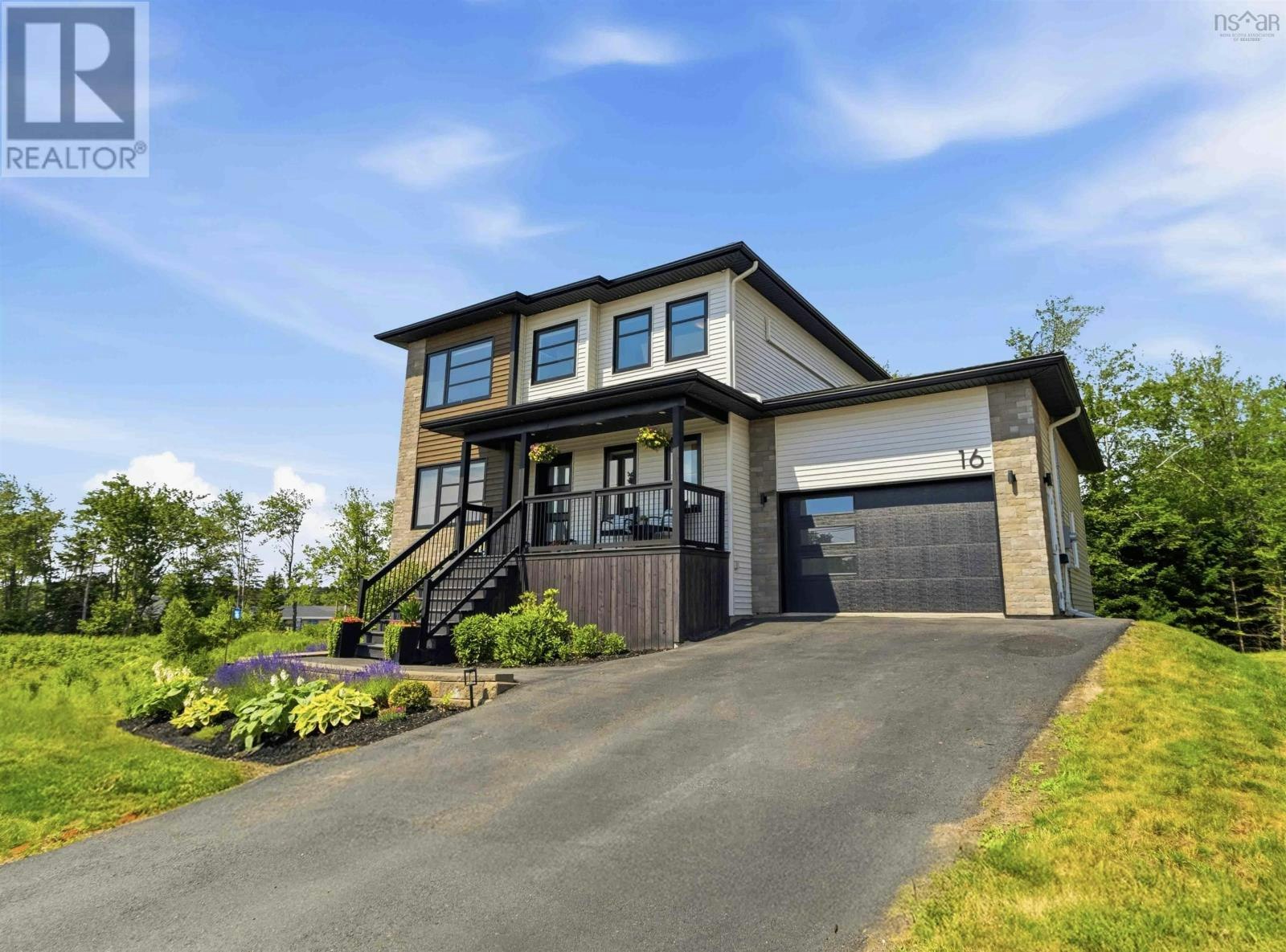 16 Hamilton Drive, Middle Sackville, NS, B4E 0S6