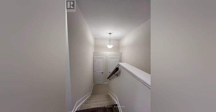 215 Tussock Private, Ottawa, ON, K1X 0M8 - 32