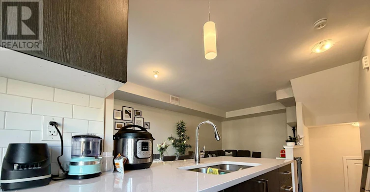 215 Tussock Private, Ottawa, ON, K1X 0M8 - 16