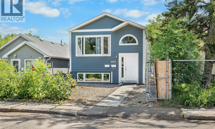 A&B-683 Garnet Street
