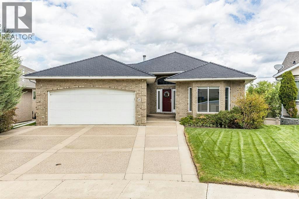 28 Chinook Place SW, Medicine Hat, AB, T1A 8S1