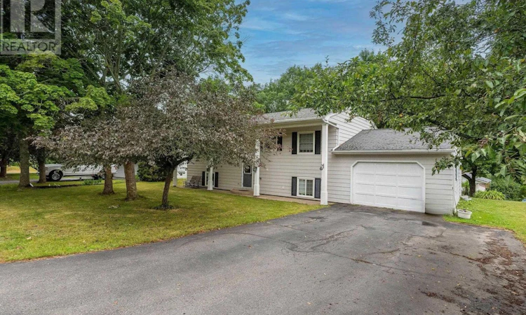 15 Fowler Court