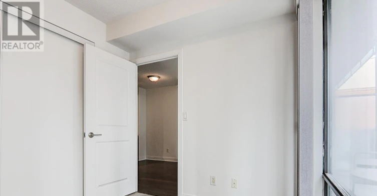 704-18 Yorkville Avenue, Toronto, ON, M4W 1L4 - 18