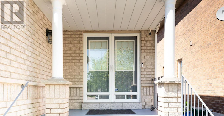 22 Laura Sabrina Drive, Vaughan, ON, L4H 1M6 - 2