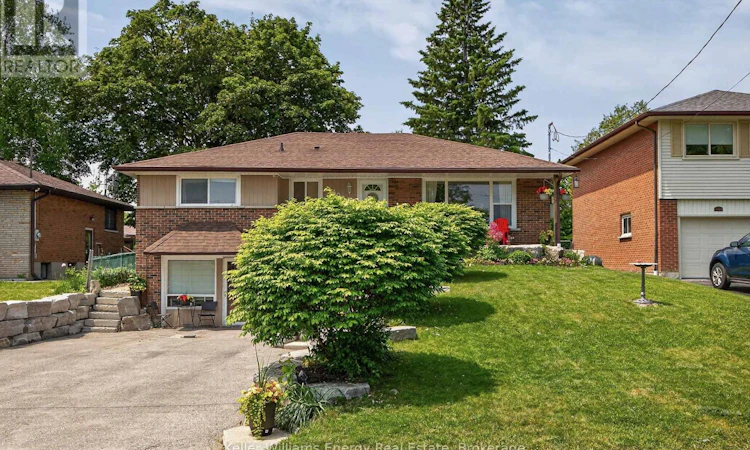 405 Bernhard Crescent