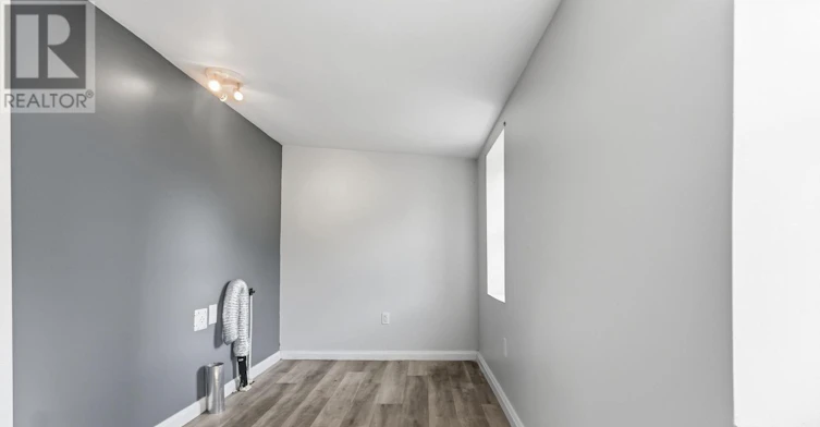34 Broadway Street, Newbury, ON, N0L 1Z0 - 26