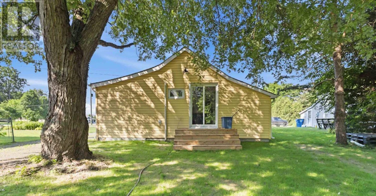 34 Broadway Street, Newbury, ON, N0L 1Z0 - 34