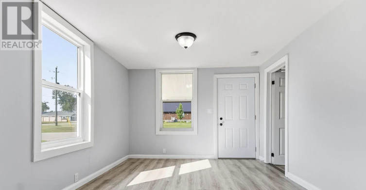34 Broadway Street, Newbury, ON, N0L 1Z0 - 7