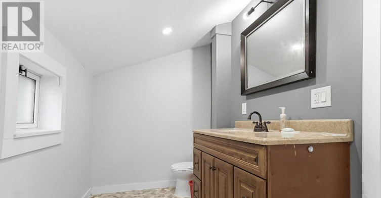34 Broadway Street, Newbury, ON, N0L 1Z0 - 25