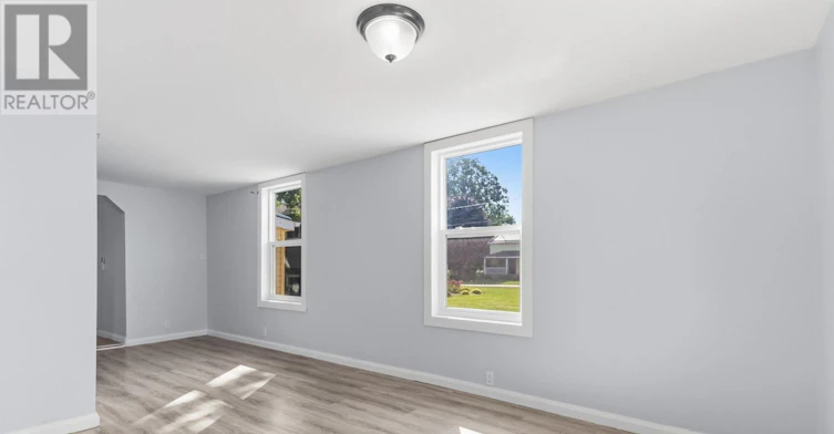 34 Broadway Street, Newbury, ON, N0L 1Z0 - 10