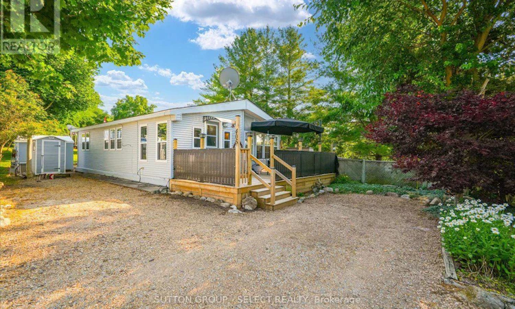 405-8685 Rock Glen Road