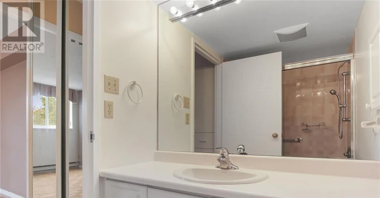 212-1705 Playfair Drive, Ottawa, ON, K1H 8P6 - 15