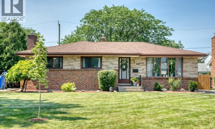4130 Mount Sinai Crescent