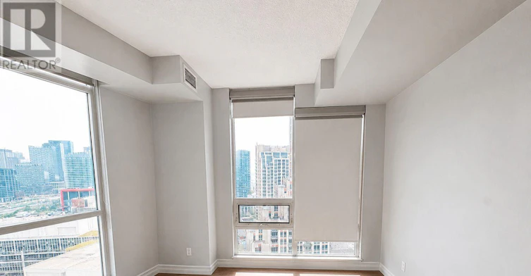 2411-215 Fort York Boulevard, Toronto, ON, M5V 4A2 - 12