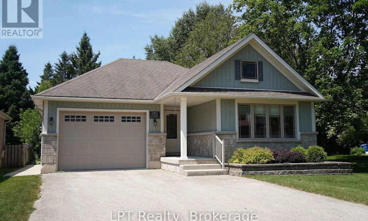 152 Kincardine Street N