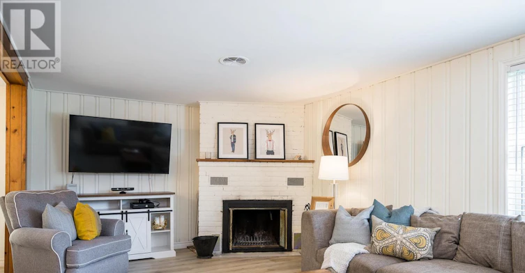 102 Helen Street, Blue Mountains, ON, L9Y 3Z2 - 10