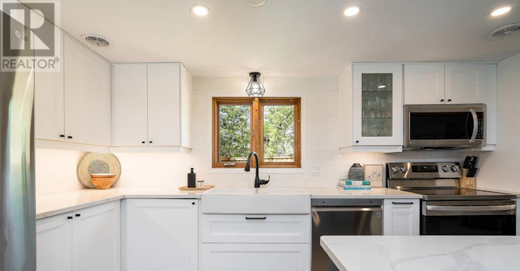 102 Helen Street, Blue Mountains, ON, L9Y 3Z2 - 15