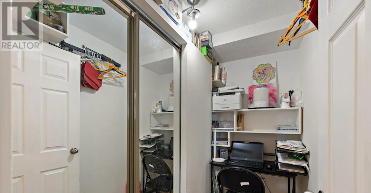 1510-15 La Rose Avenue, Toronto, ON, M9P 1A7 - 9
