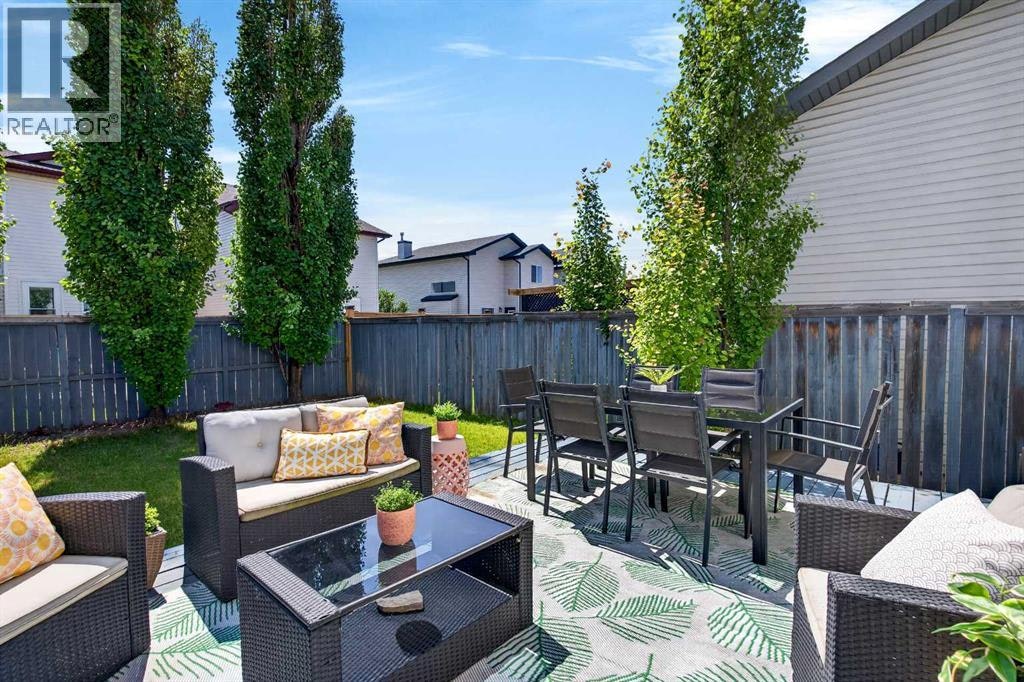 66 Canoe Close SW, Airdrie, AB, T4B 2N4