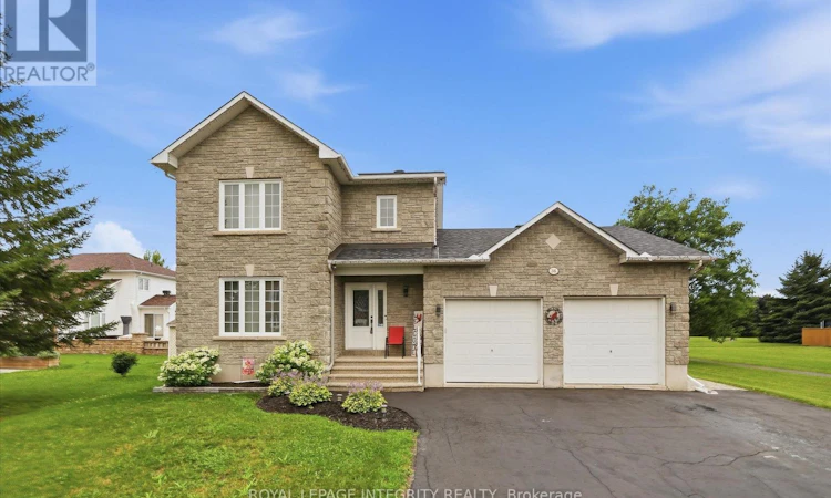36 Frontenac Boulevard