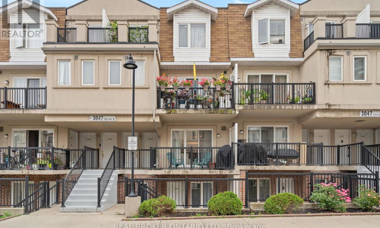 2066-3047 Finch Avenue W
