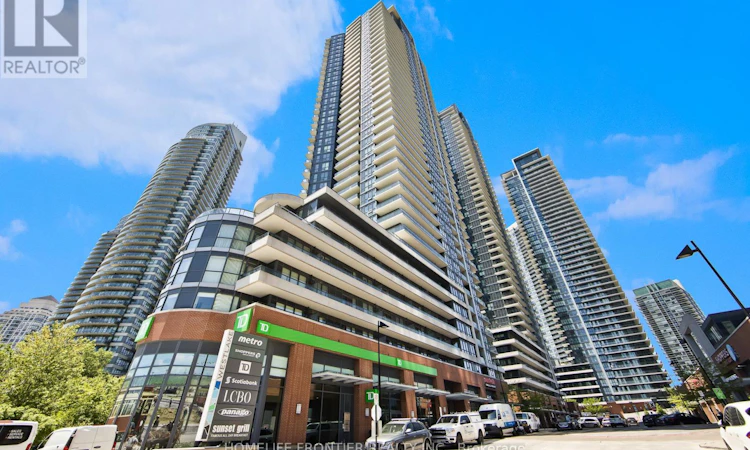 1108-2212 Lakeshore Boulevard W