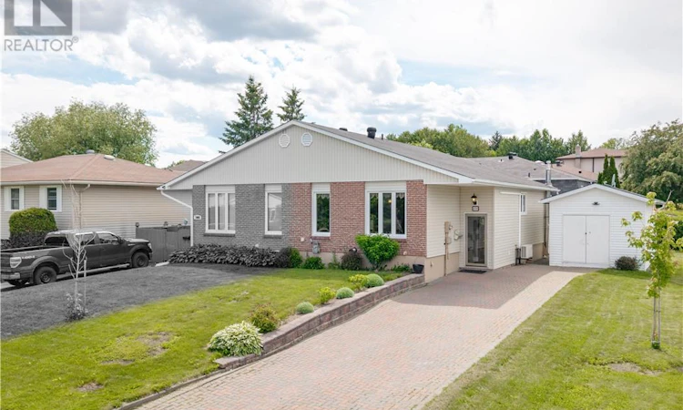 1001 Woodbine Avenue