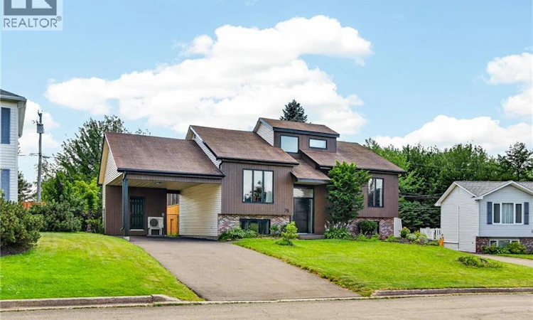 78 Woodstone Crescent