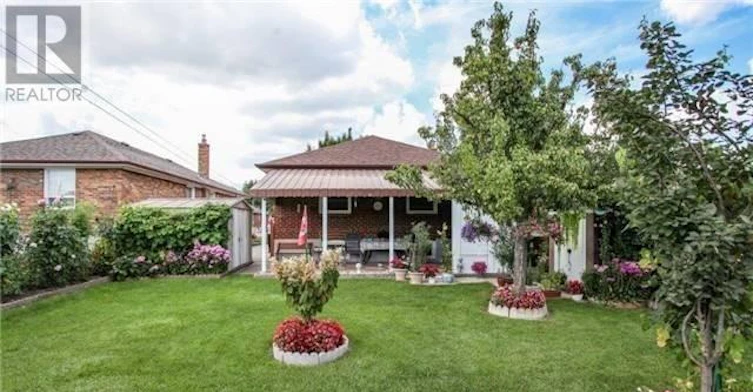 21 Ivanhoe Court, Toronto, ON, M1R 3G8 - 9