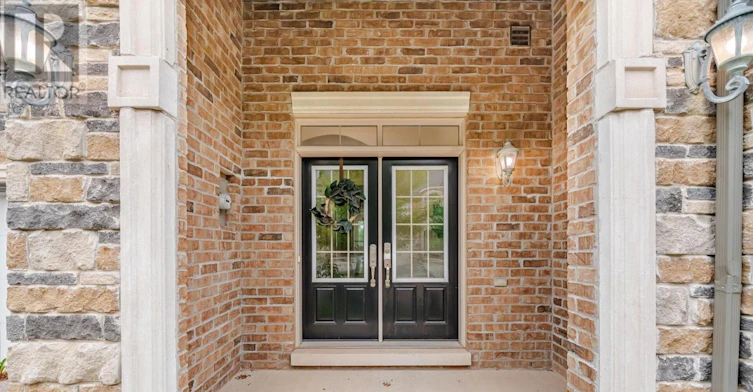 2455 Village Common, Oakville, ON, L6M 0S2 - 3