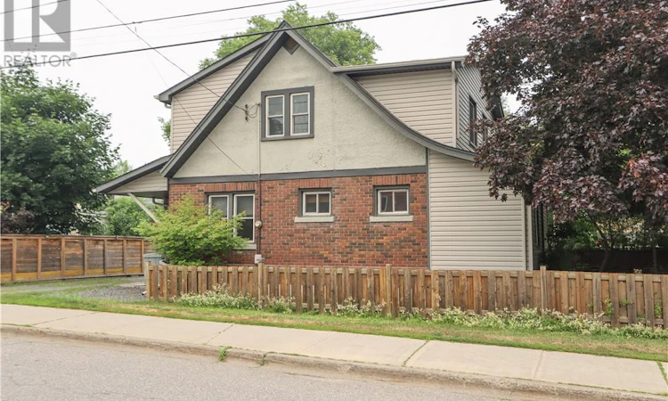 305 Whittaker Street