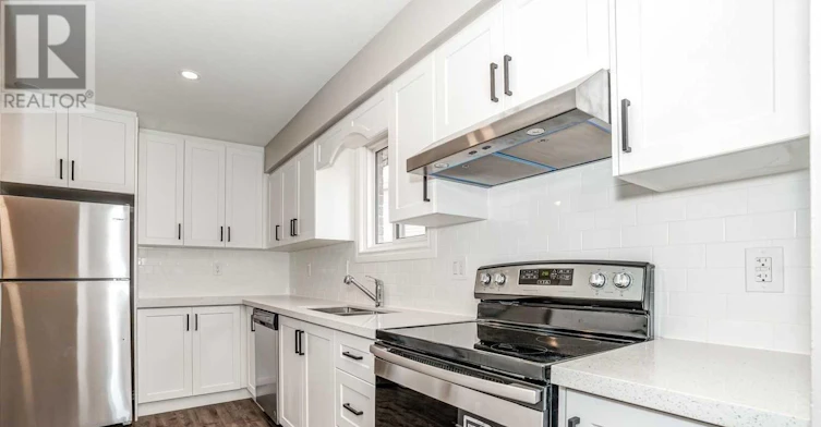 MAIN-1296 Cherrydown Drive, Oshawa, ON, L1H 8C9 - 5