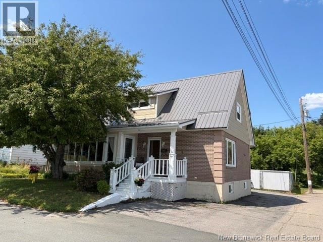 424 Golf Street, Bathurst, NB, E2A 2K5