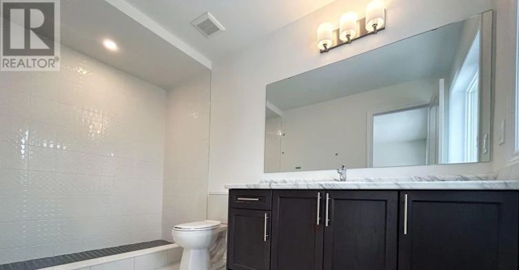 1130 Thompson Drive S, Oshawa, ON, L1L 0V4 - 8