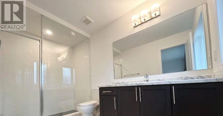 1130 Thompson Drive S, Oshawa, ON, L1L 0V4 - 9
