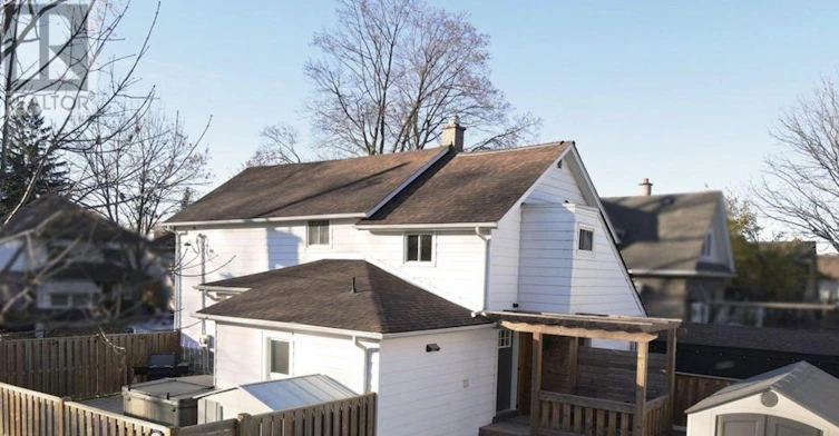 MAIN-32 Rodman Street, St. Catharines, ON, L2R 5E1 - 10