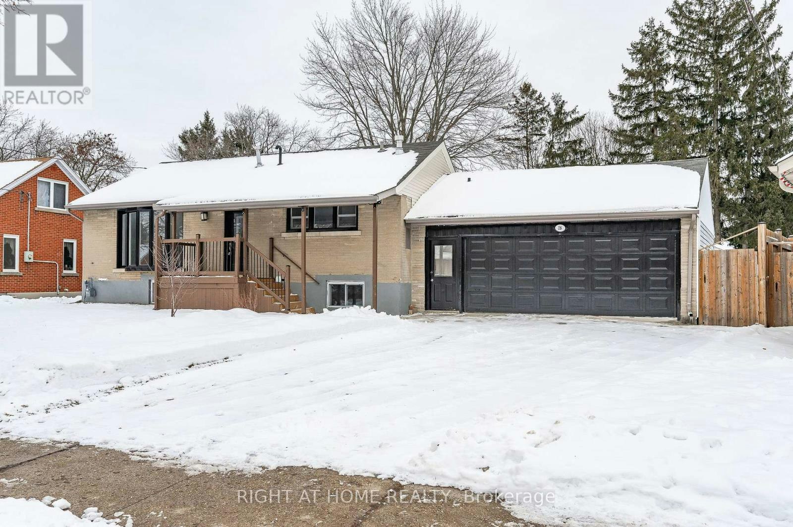 18 Ridgewood Avenue, Kitchener, ON, N2H 4L2