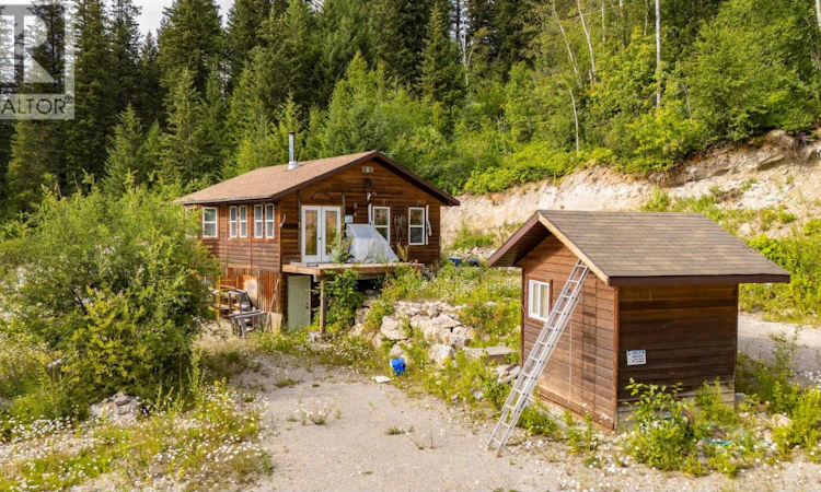 1664 N Trans Canada Highway