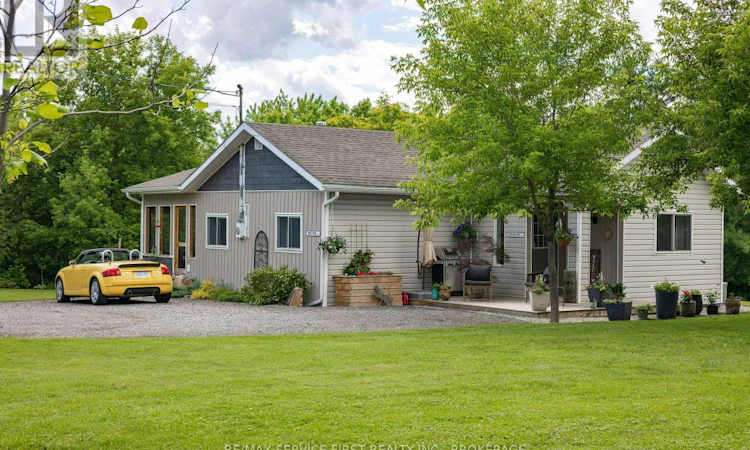1012 County 2 Road Road