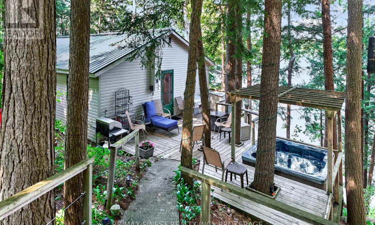 701 Davern Lane