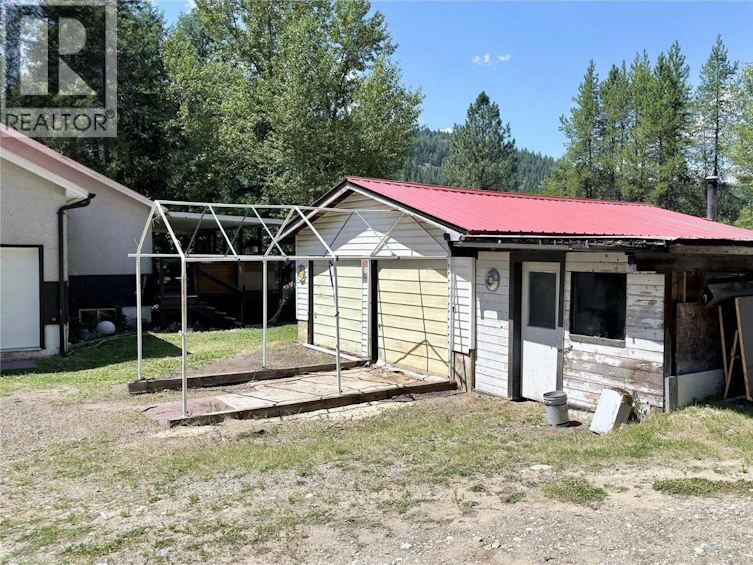 656 Strathmore Avenue, Greenwood, BC, V0H 1J0 - 34