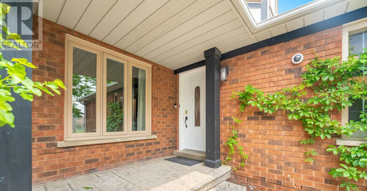 7267 Windbreak Upper Level Court, Mississauga, ON, L5N 6K6 - 7