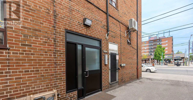 102 3261a Lake Shore Boulevard W, Toronto, ON, M8V 1M2 - 4