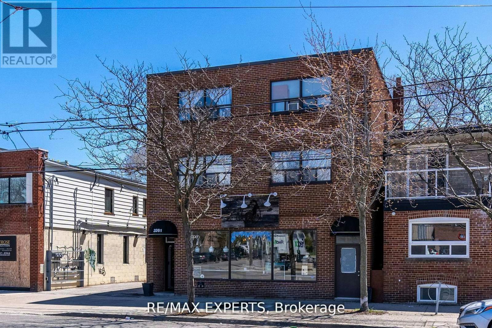 102 3261a Lake Shore Boulevard W, Toronto, ON, M8V 1M2 - 2