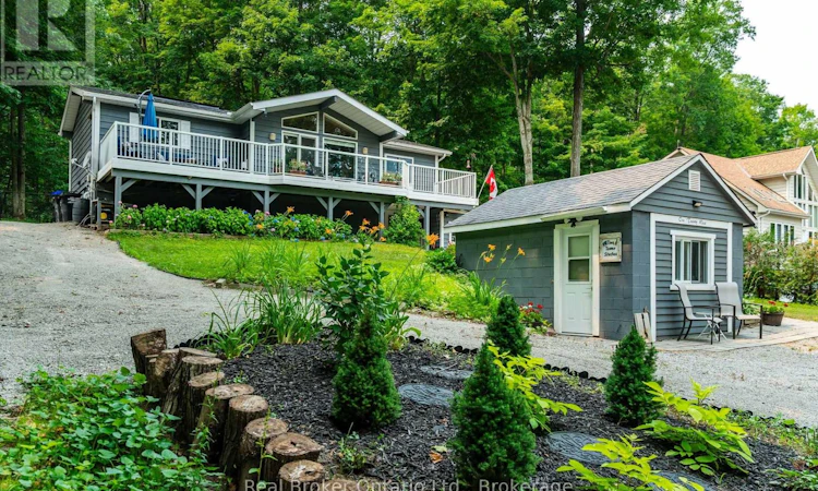 120 Farlain Lake Road W
