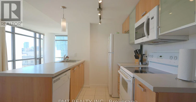 1607-38 Grenville Street, Toronto, ON, M4Y 1A5 - 6