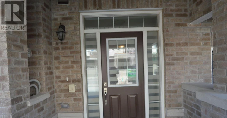 25 Mel Irving Drive, Bradford West Gwillimbury, ON, L0E 1N0 - 3
