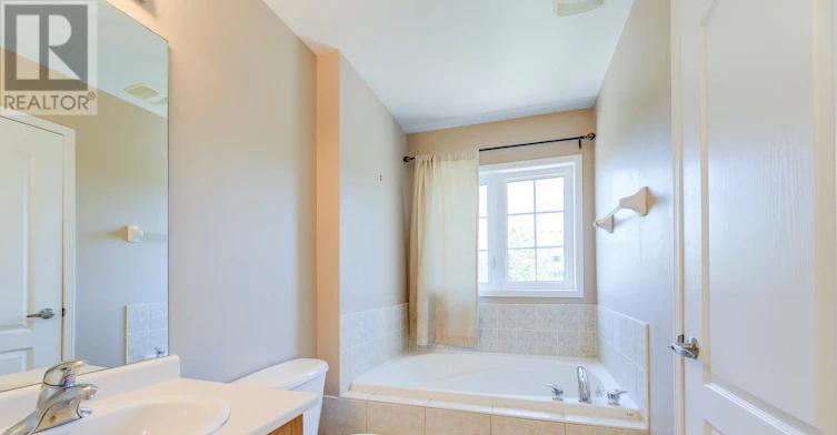 2413 Whistling Springs Crescent, Oakville, ON, L6M 0C3 - 25