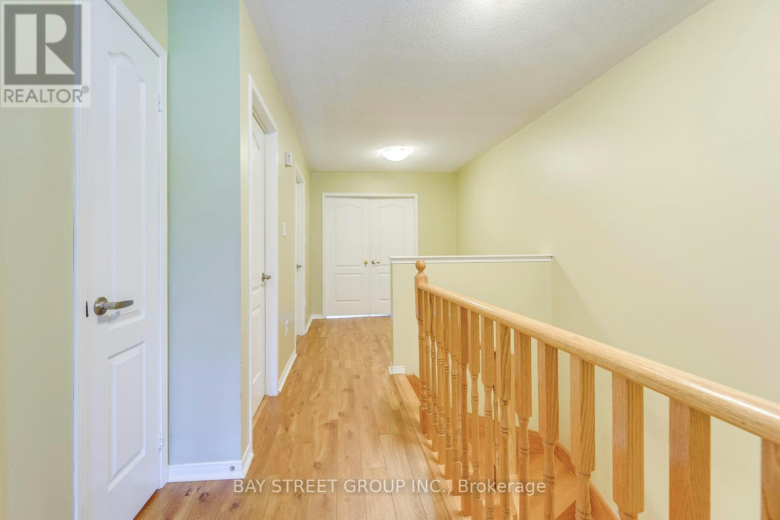 2413 Whistling Springs Crescent, Oakville, ON, L6M 0C3 - 19